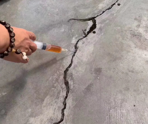 巩义混凝土裂缝修补技术详解​